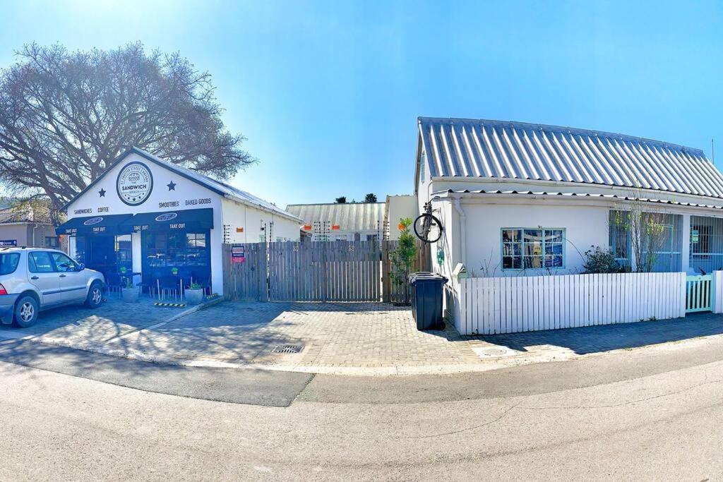 The Town House - Lower Knysna Central 外观 照片